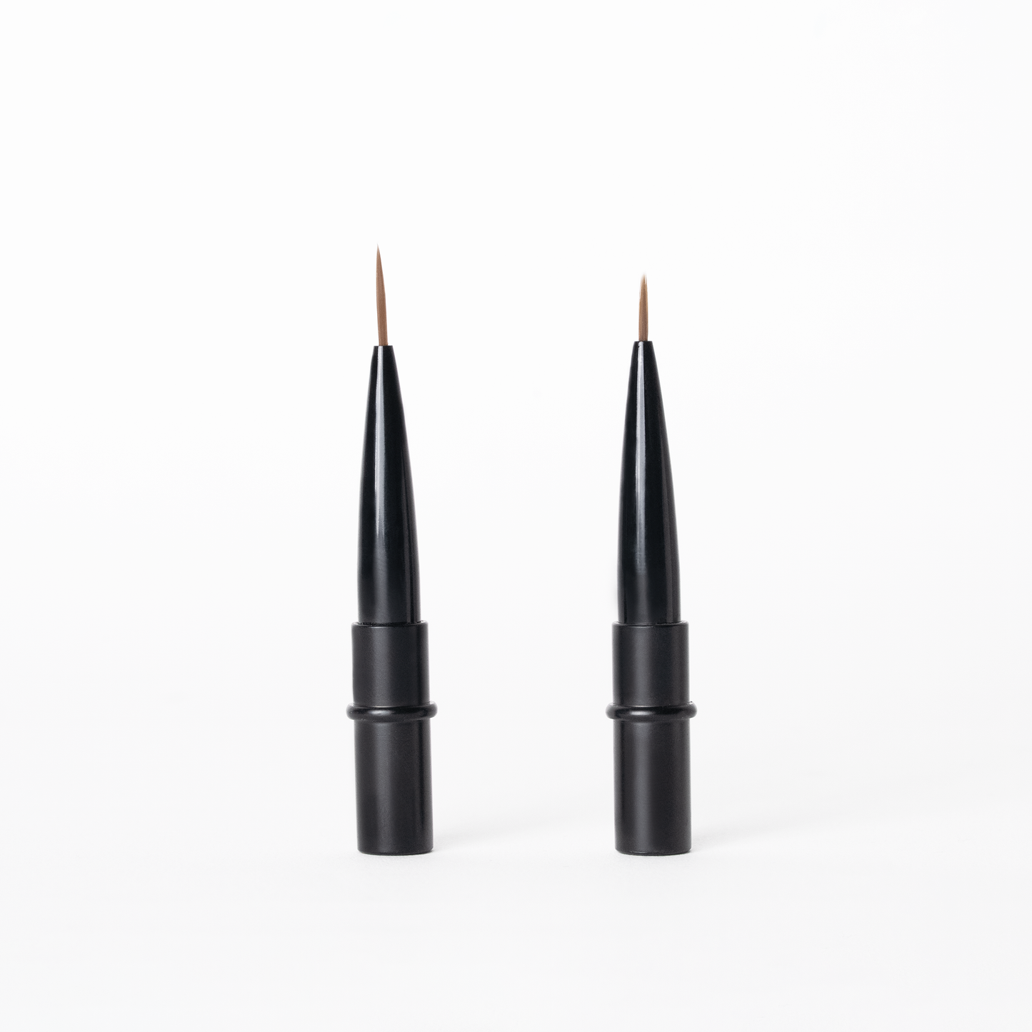 Staleks Pro - Pincel Doble Punta Liner 7 mm / 10 mm